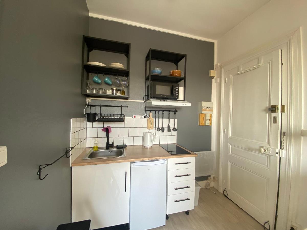 Petit Studio Confortable Pour Deux Personnes - 037 Rouen Luaran gambar